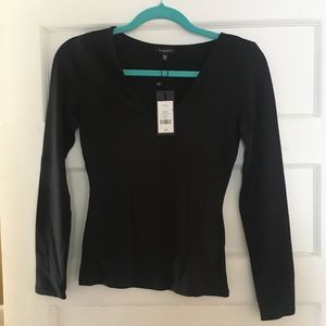 Dynamite Long Sleeve V Neck XS